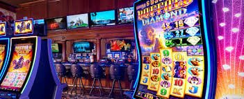 Obrolan langsung dengan dealer dan pemain lain di Galactic Gems